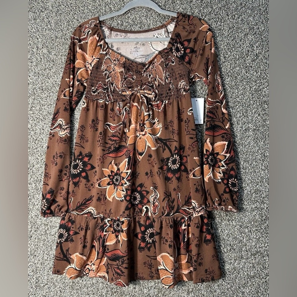 Juniors SO Smocked Cinch Front Skater Dress SZ Small NWT - Picture 2 of 6